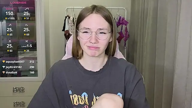 littlevildevil online show from 3, 3, 2025