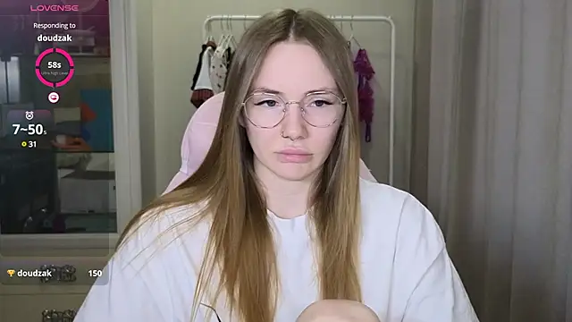 littlevildevil online show from 7, 3, 2025