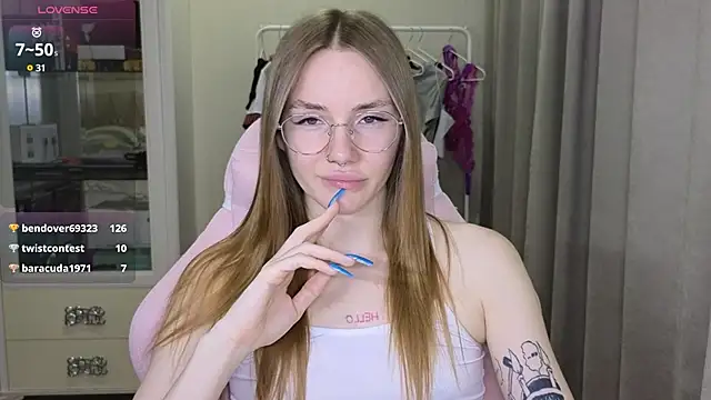 littlevildevil online show from 21, 2, 2025