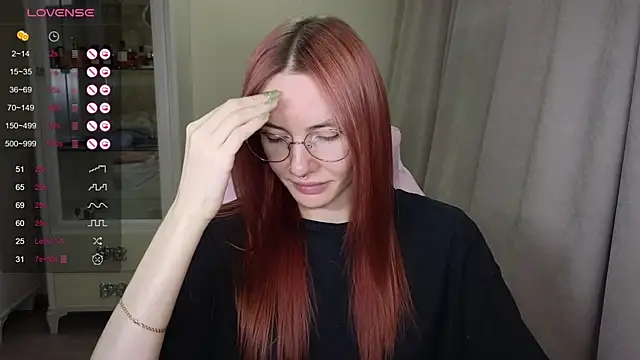 littlevildevil online show from 8, 11, 2025