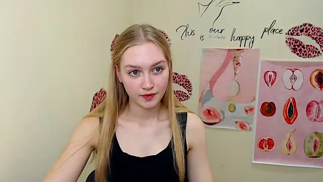 Snapshot of MademoiselleCl chatting on 9, 3, 2025 MademoiselleCl online show from 9, 3, 2025