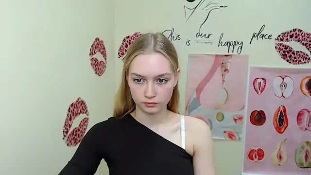 Snapshot of MademoiselleCl chatting on 16, 3, 2025 MademoiselleCl online show from 16, 3, 2025