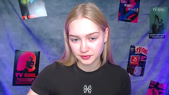 Snapshot of MademoiselleCl chatting on 20, 9, 2025 MademoiselleCl online show from 20, 9, 2025