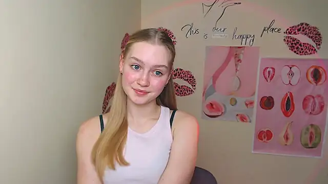 Snapshot of MademoiselleCl chatting on 26, 2, 2025 MademoiselleCl online show from 26, 2, 2025