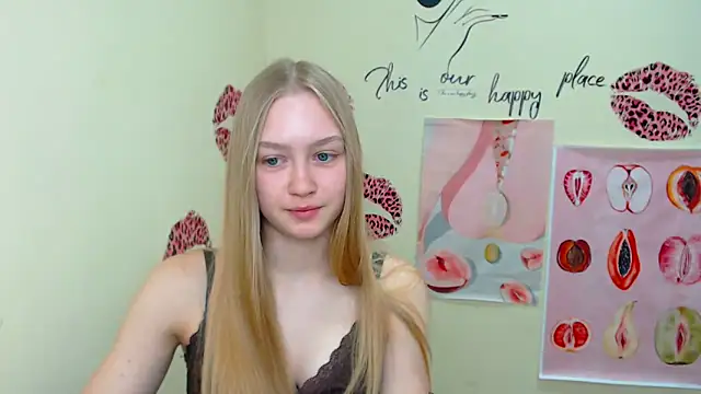 Snapshot of MademoiselleCl chatting on 22, 3, 2025 MademoiselleCl online show from 22, 3, 2025