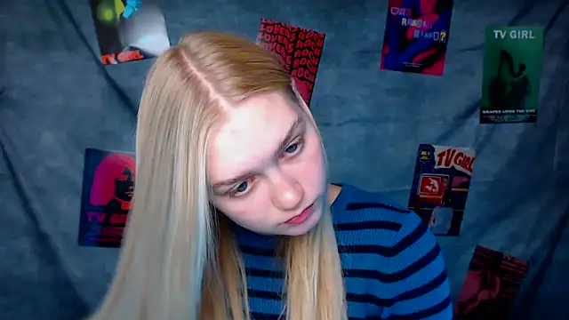 Snapshot of MademoiselleCl chatting on 14, 10, 2025 MademoiselleCl online show from 14, 10, 2025