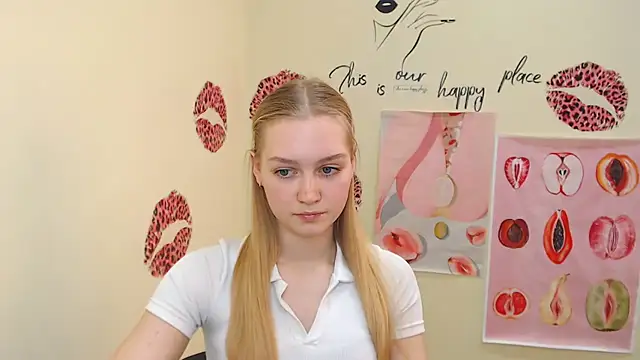 Snapshot of MademoiselleCl chatting on 27, 2, 2025 MademoiselleCl online show from 27, 2, 2025