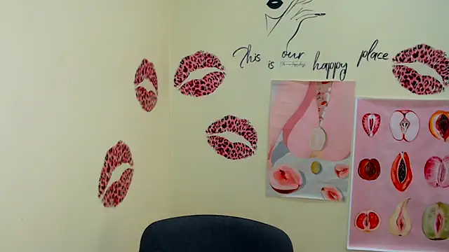 Snapshot of MademoiselleCl chatting on 21, 3, 2025 MademoiselleCl online show from 21, 3, 2025