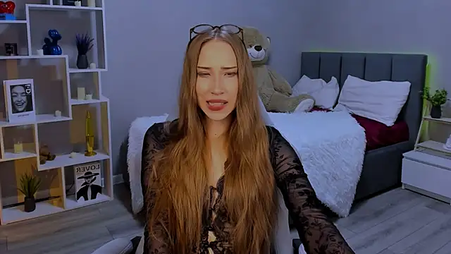 Snapshot of AlexaHarmon chatting on 27, 11, 2025 AlexaHarmon online show from 27, 11, 2025