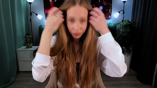 Snapshot of AlexaHarmon chatting on 24, 11, 2025 AlexaHarmon online show from 24, 11, 2025