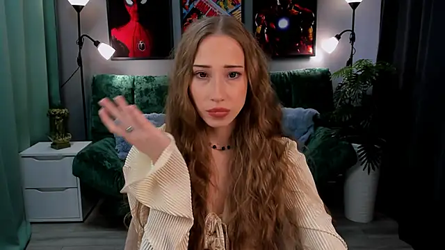 Snapshot of AlexaHarmon chatting on 13, 11, 2025 AlexaHarmon online show from 13, 11, 2025