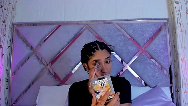  lanna jhonson  online show from 7, 3, 2025