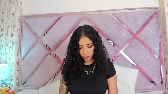  lanna jhonson  online show from 22, 2, 2025