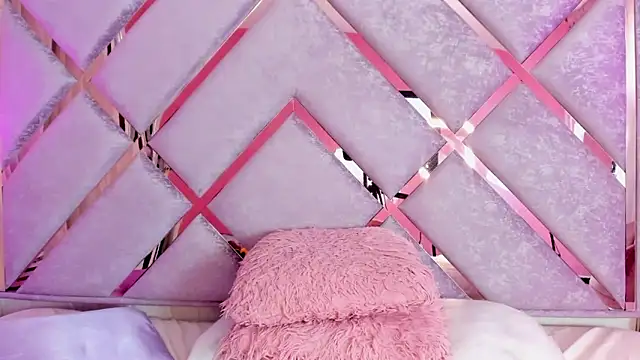  lanna jhonson  online show from 25, 2, 2025