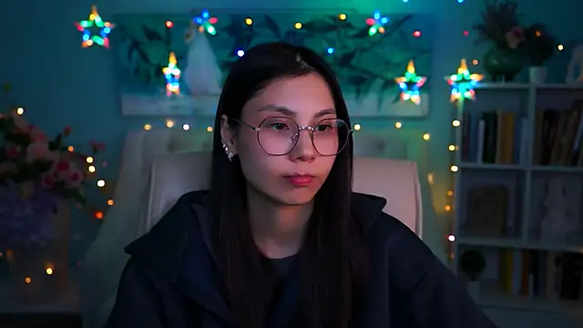 LittleSally   online show from 10, 12, 2024