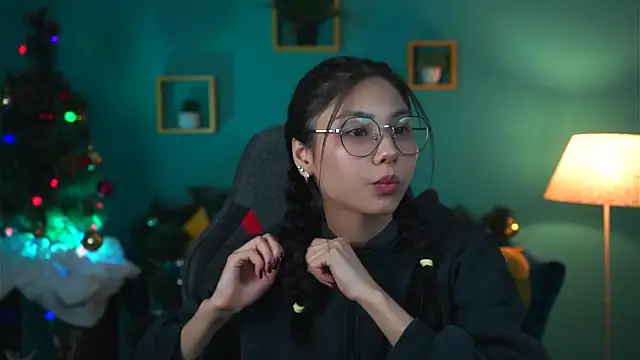 LittleSally   online show from 14, 12, 2024