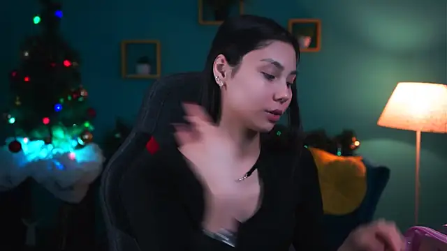 LittleSally   online show from 12, 12, 2024