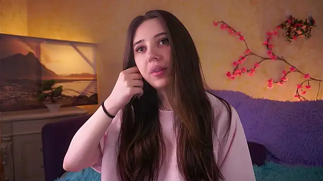 GillianDowdey online show from 15, 4, 2026