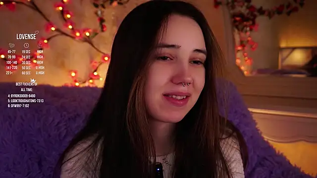 GillianDowdey online show from 22, 11, 2025