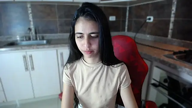 Snapshot of anna_alvarez chatting on 14, 10, 2025 anna alvarez online show from 14, 10, 2025