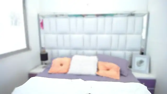 Snapshot of anna_alvarez chatting on 11, 11, 2025 anna alvarez online show from 11, 11, 2025