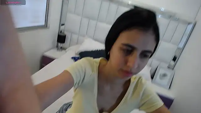 anna alvarez online show from 11, 3, 2026