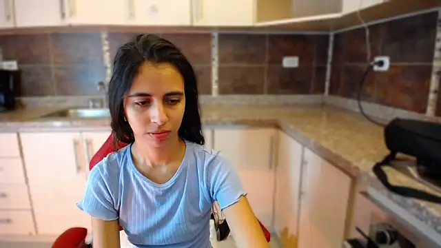 Snapshot of anna_alvarez chatting on 27, 9, 2025 anna alvarez online show from 27, 9, 2025