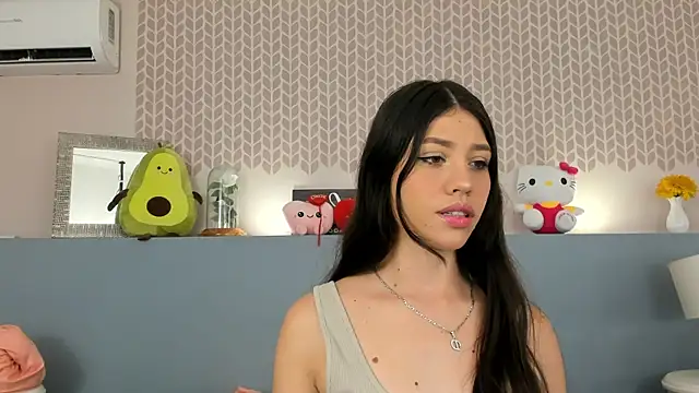 Snapshot of CheryelFox chatting on 20, 5, 2026 CheryelFox online show from 20, 5, 2026