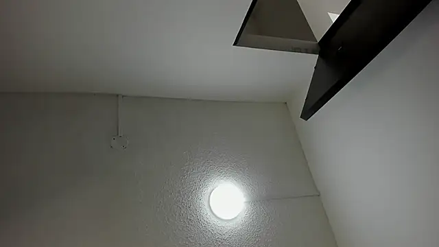 Snapshot of Lizz_Luna chatting on 8, 10, 2025 Lizz Luna online show from 8, 10, 2025