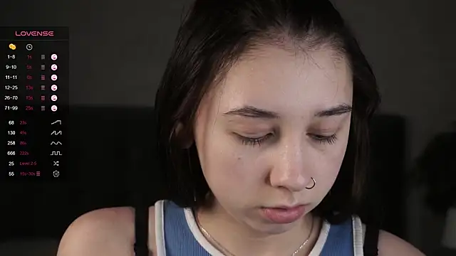 AislyEmbury online show from 6, 3, 2025