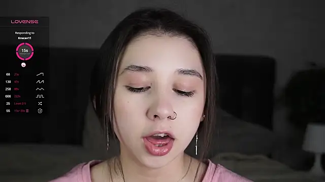 AislyEmbury online show from 7, 3, 2025