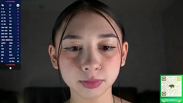 AislyEmbury online show from 18, 12, 2025