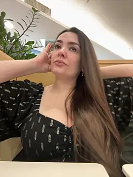 Sophie Eaton online show from 4, 10, 2025