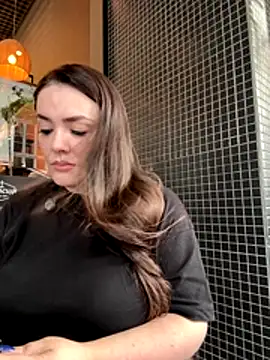 Sophie Eaton online show from 15, 11, 2025