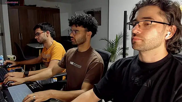 crisandrews online show from 25, 2, 2025