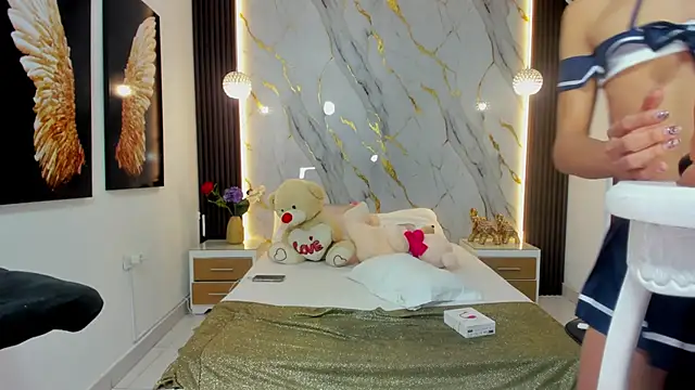 estephany doll online show from 16, 3, 2025