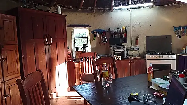 Snapshot of hornyhippies0080 chatting on 1, 10, 2025 hornyhippies0080 online show from 1, 10, 2025