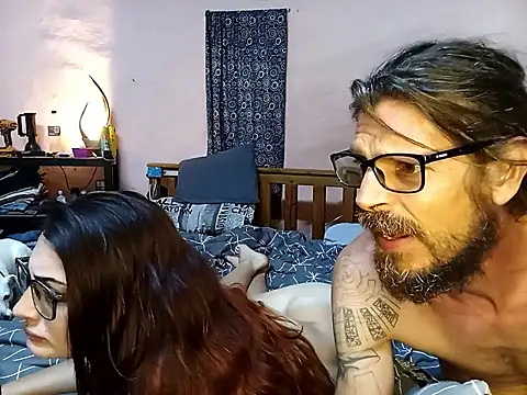 Snapshot of hornyhippies0080 chatting on 11, 9, 2025 hornyhippies0080 online show from 11, 9, 2025