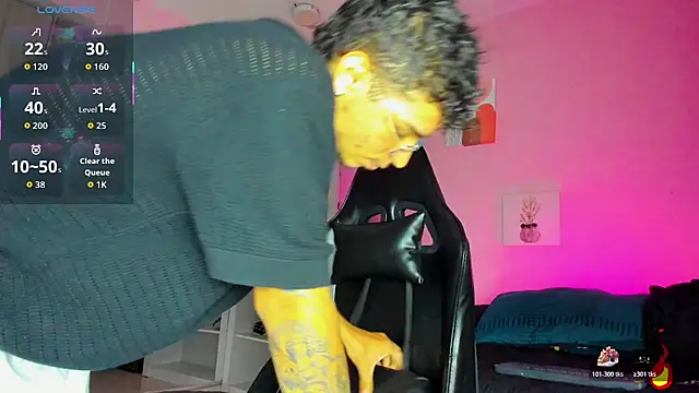 Ian Castillo  online show from 27, 11, 2025