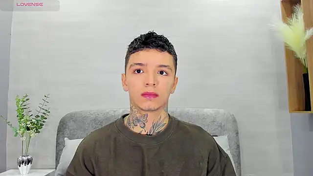 Ian Castillo  online show from 27, 5, 2026