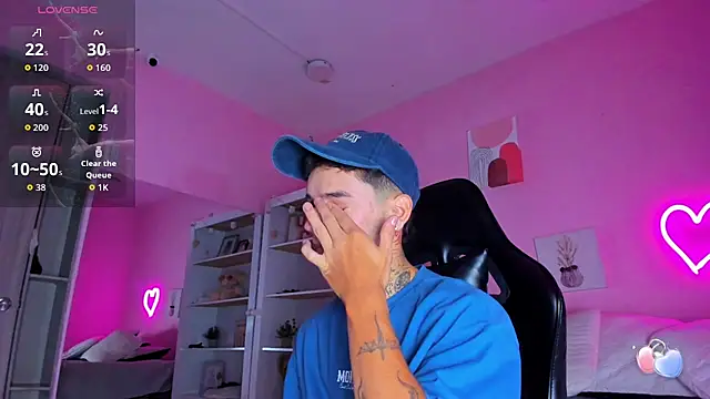 Ian Castillo  online show from 13, 9, 2025