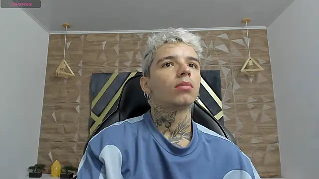 Ian Castillo  online show from 23, 2, 2026