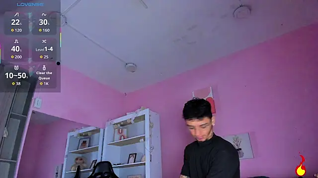 Ian Castillo  online show from 18, 11, 2025