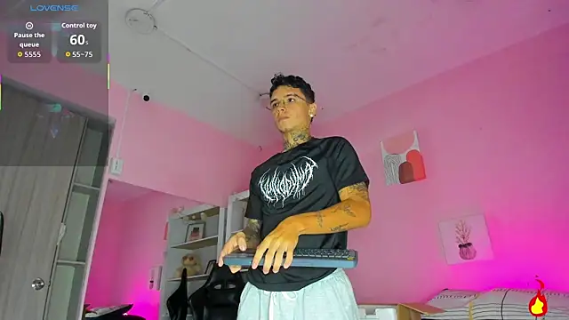 Ian Castillo  online show from 22, 10, 2025