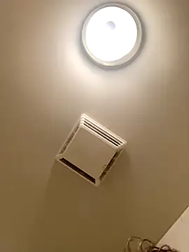 Tonybaloney1972 online show from 4, 12, 2025