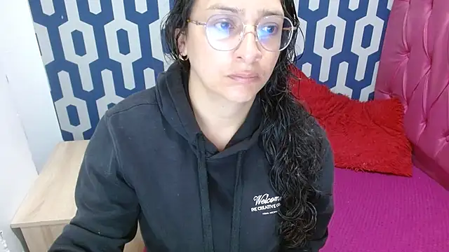 sarax ximena online show from 10, 11, 2025