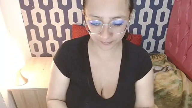 sarax ximena online show from 7, 10, 2025