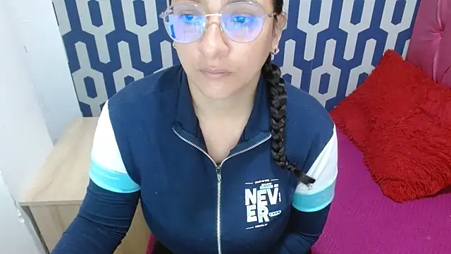 sarax ximena online show from 14, 11, 2025