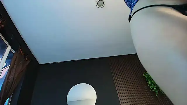 Aaron Jassell1 online show from 4, 10, 2025