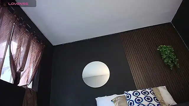 Aaron Jassell1 online show from 1, 10, 2025